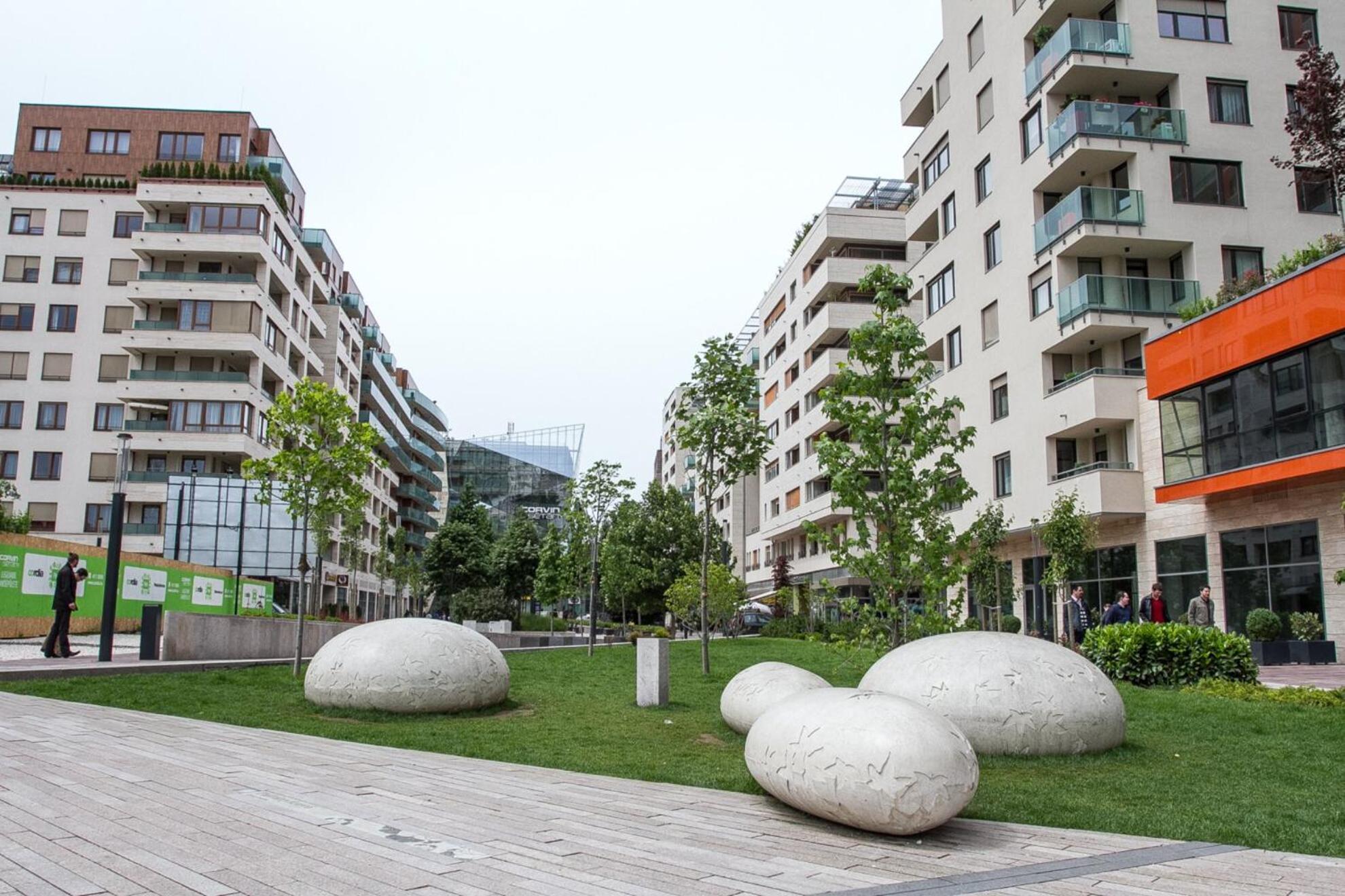 Mega Sale - Book Now - Corvin Royal Apartments Budapeste Exterior foto